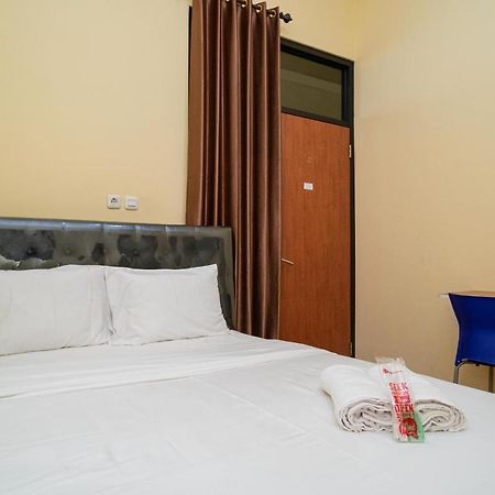 Reddoorz Syariah Near Jembatan Merah Plaza Krembangan Kültér fotó